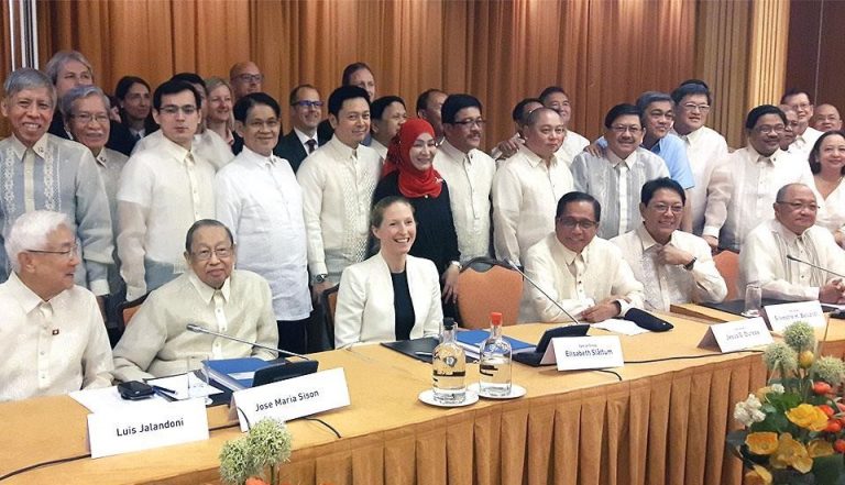 No need to hold peace talks with Reds in Norway, Palace insists