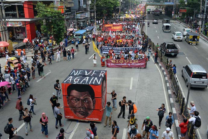 Joma: Duterte causing confusion in talks