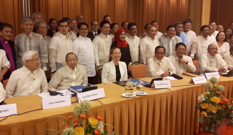 Peace talks resumption possible if Duterte abandons ‘fascist dictatorship’—Sison, CPP