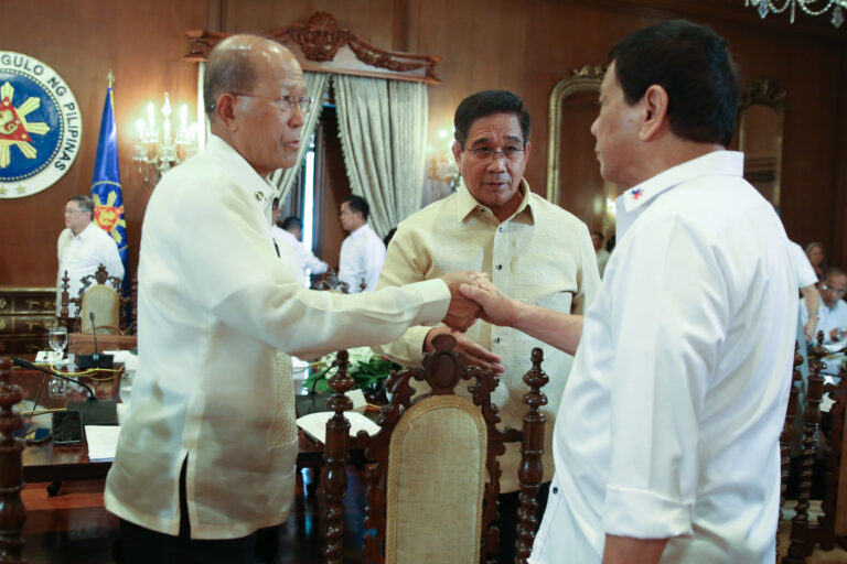 Highest military subordinates of Duterte oppose resumption of GRP-NDFP peace negotiations